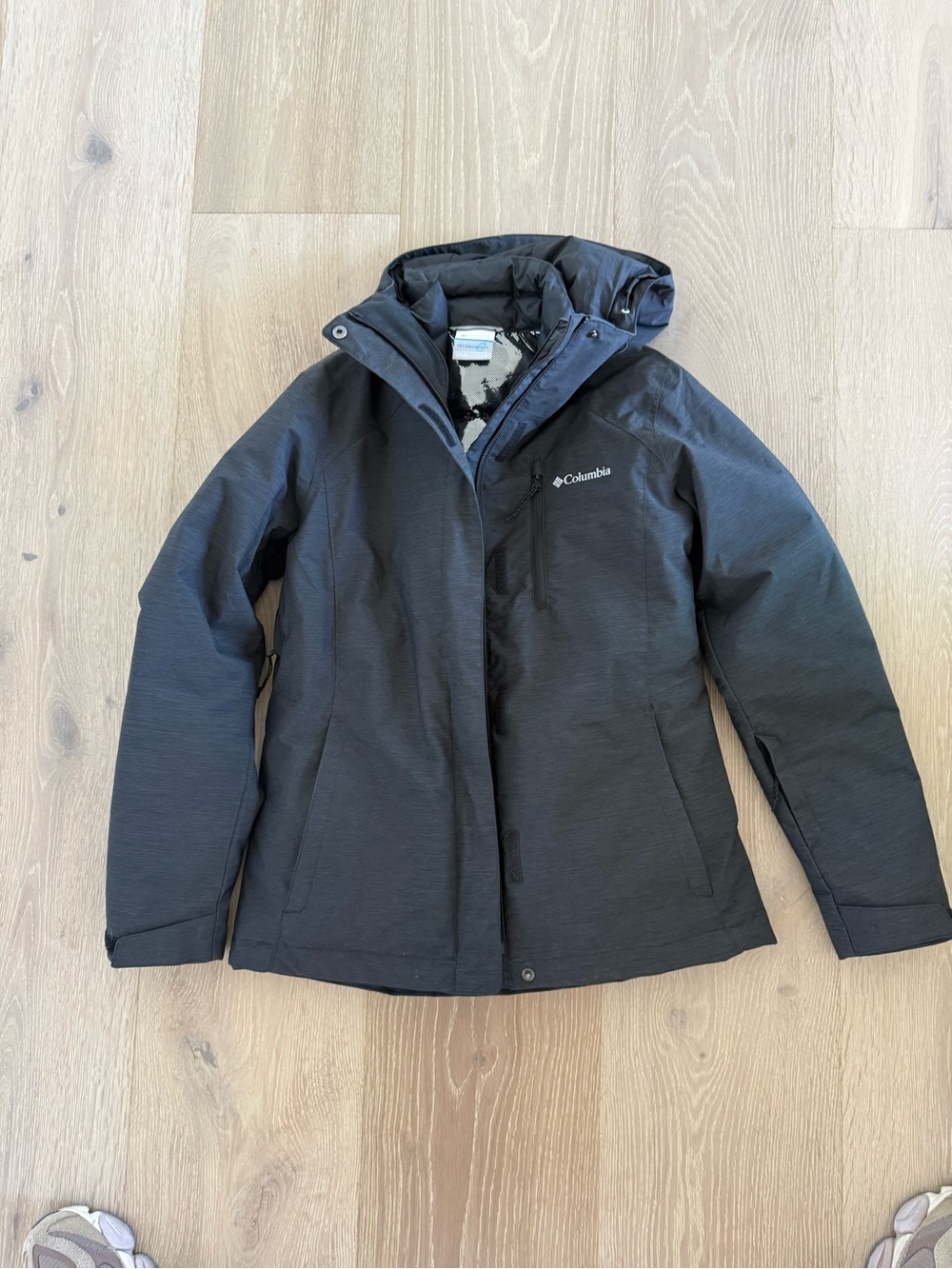 Columbia Women's Black Hooded Ski & Snow Jacket